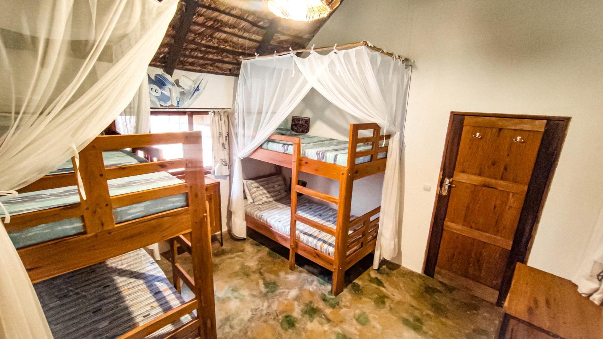 Хостел Kitesurf Tofo House Экстерьер фото